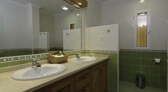 Image No.26-2 Bed Apartment for sale