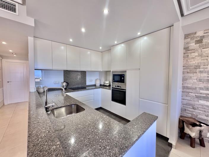 Image No.6-2 Bed Apartment for sale