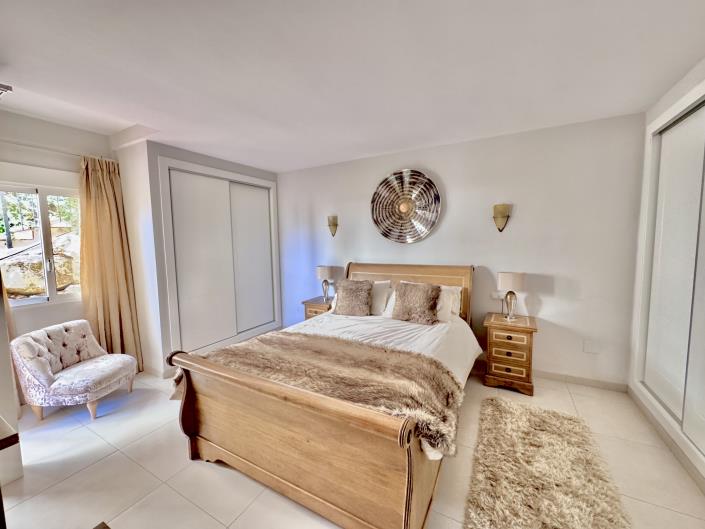 Image No.14-2 Bed Apartment for sale