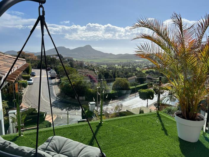 Image No.12-4 Bed Villa / Detached for sale