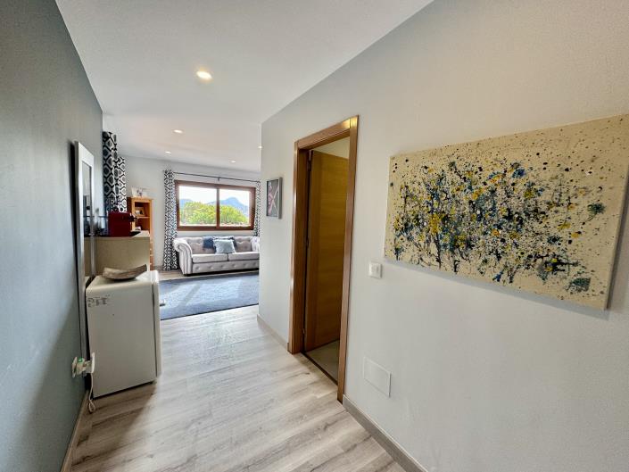 Image No.16-4 Bed Villa / Detached for sale