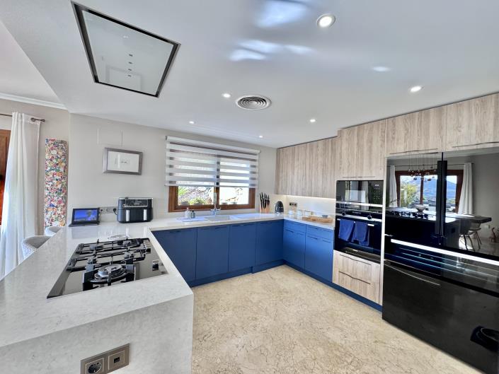 Image No.3-4 Bed Villa / Detached for sale