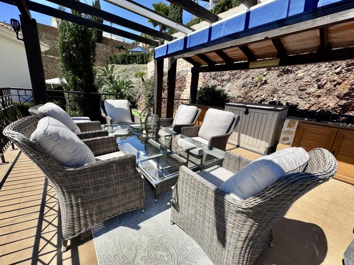 Image No.28-4 Bed Villa / Detached for sale