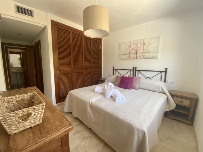 Image No.8-3 Bed Semi-Detached for sale