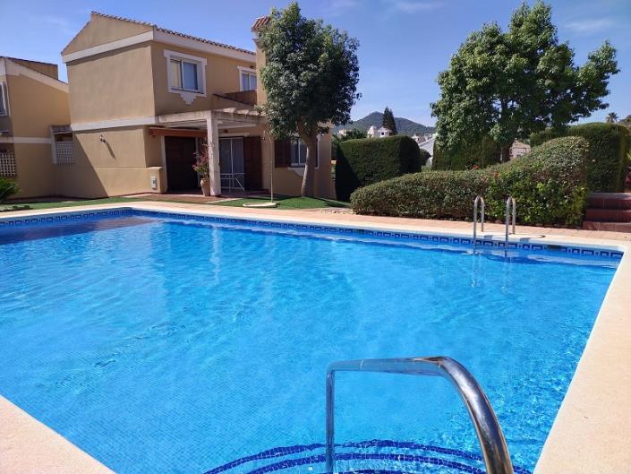 Image No.17-3 Bed Semi-Detached for sale