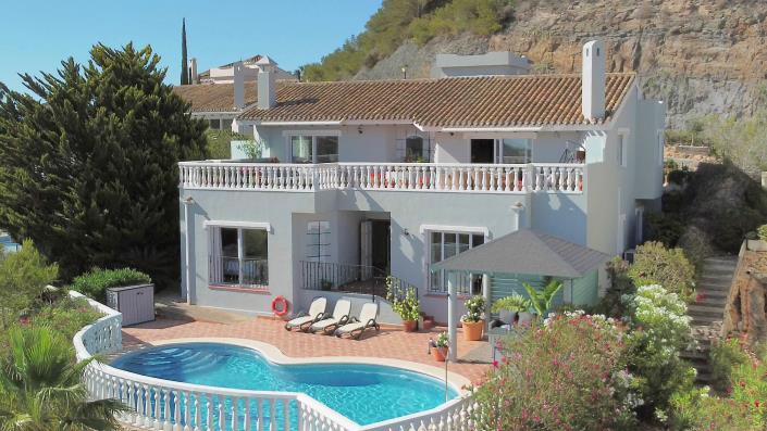Image No.19-4 Bed Villa / Detached for sale