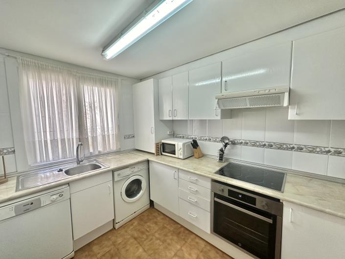 Image No.8-2 Bed Apartment for sale