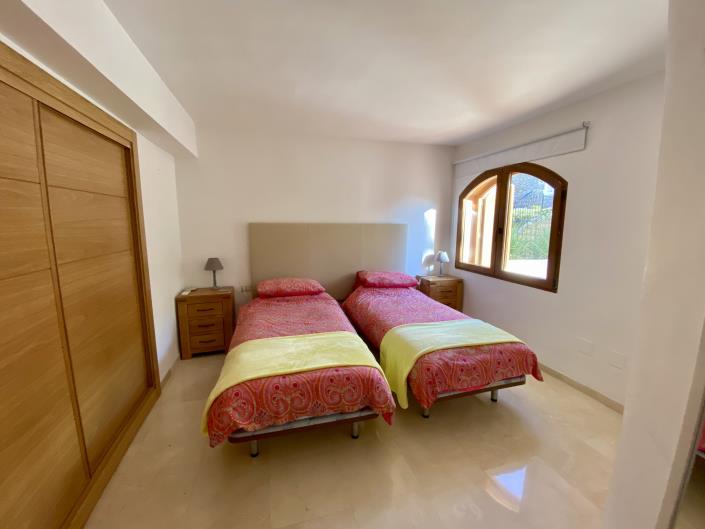 Image No.30-3 Bed Apartment for sale