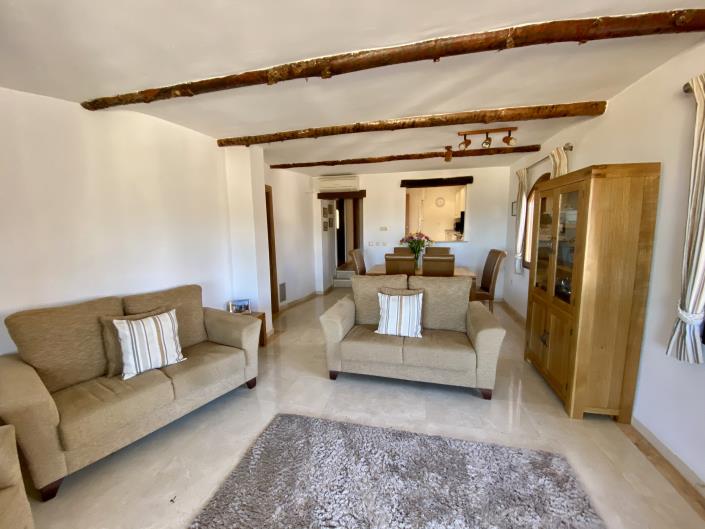 Image No.20-3 Bed Apartment for sale