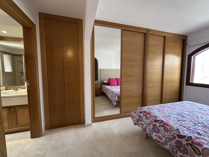 Image No.34-3 Bed Apartment for sale