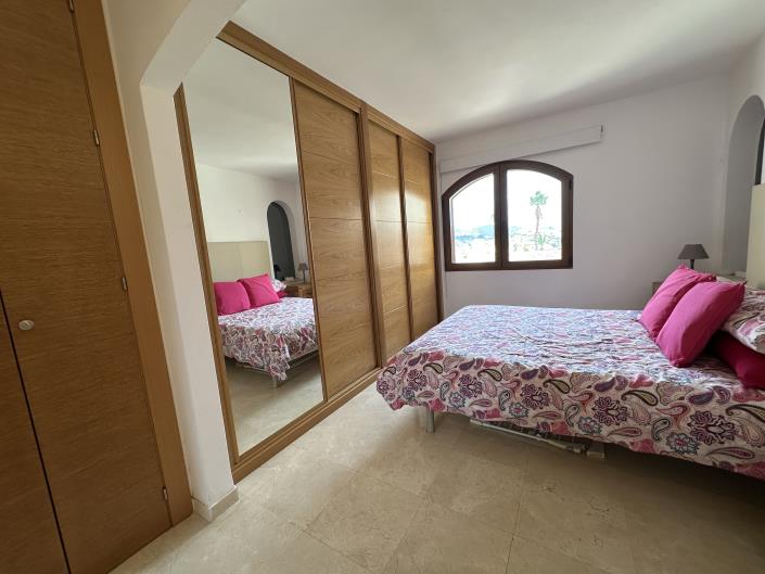 Image No.35-3 Bed Apartment for sale