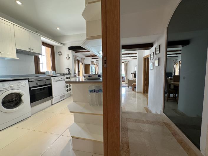 Image No.23-3 Bed Apartment for sale