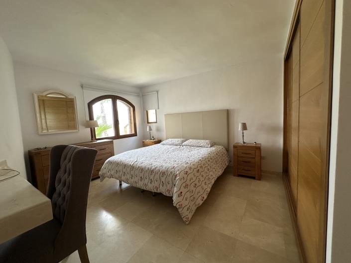 Image No.26-3 Bed Apartment for sale