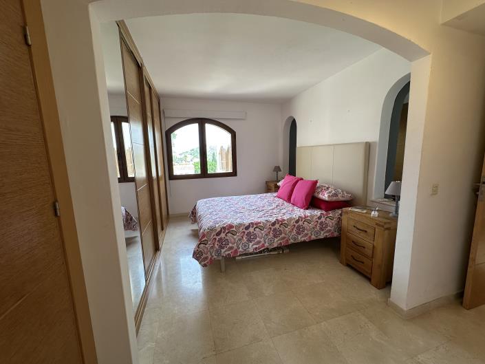 Image No.36-3 Bed Apartment for sale