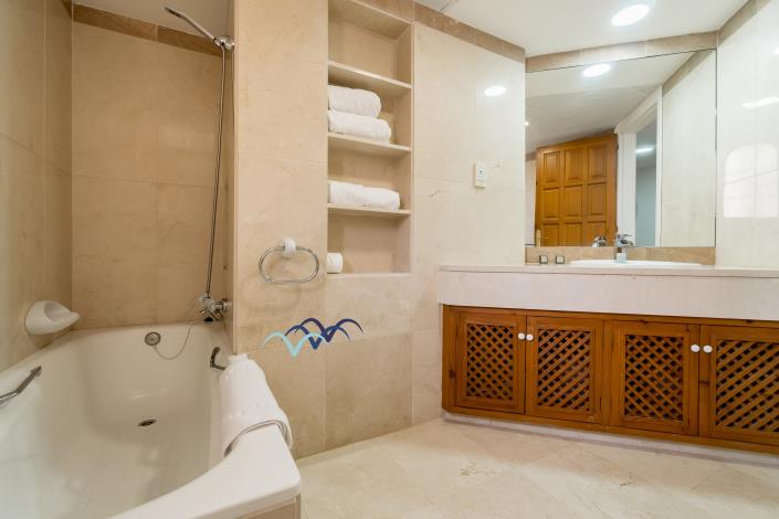 Image No.34-3 Bed Penthouse for sale