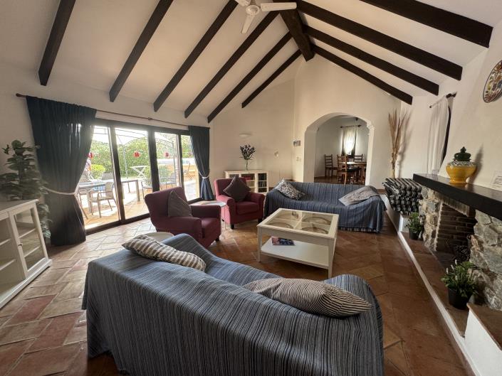 Image No.11-7 Bed Villa / Detached for sale