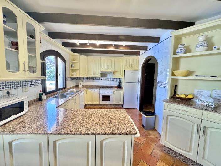 Image No.16-7 Bed Villa / Detached for sale