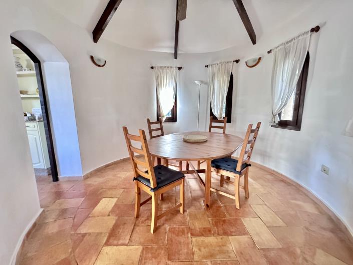 Image No.19-7 Bed Villa / Detached for sale