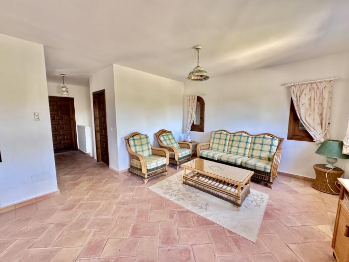 Image No.27-7 Bed Villa / Detached for sale