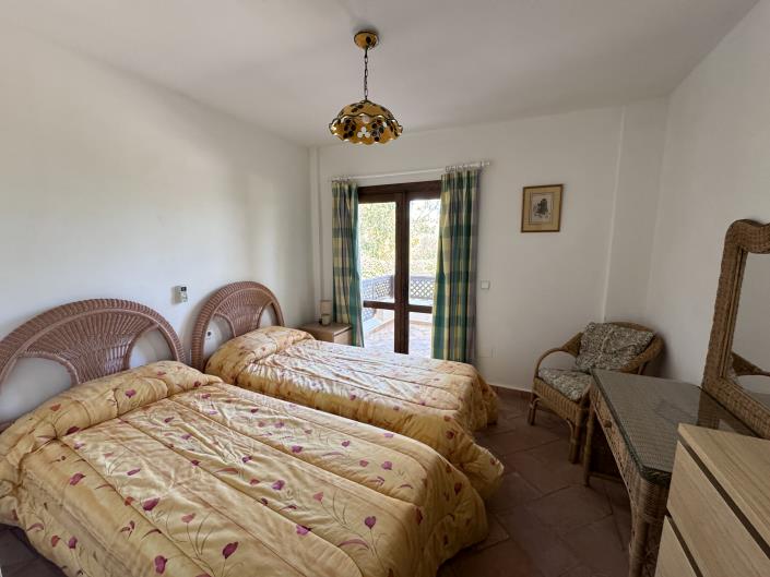 Image No.33-7 Bed Villa / Detached for sale