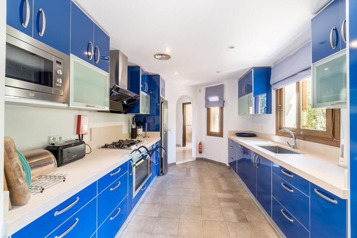 Image No.14-6 Bed Villa / Detached for sale