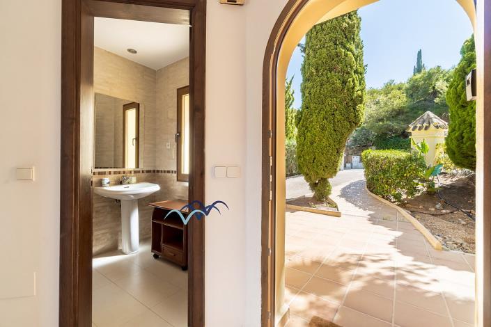 Image No.19-6 Bed Villa / Detached for sale