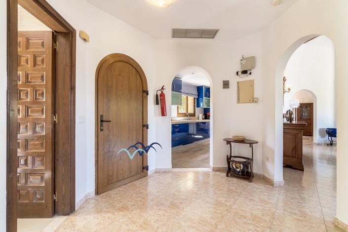 Image No.18-6 Bed Villa / Detached for sale