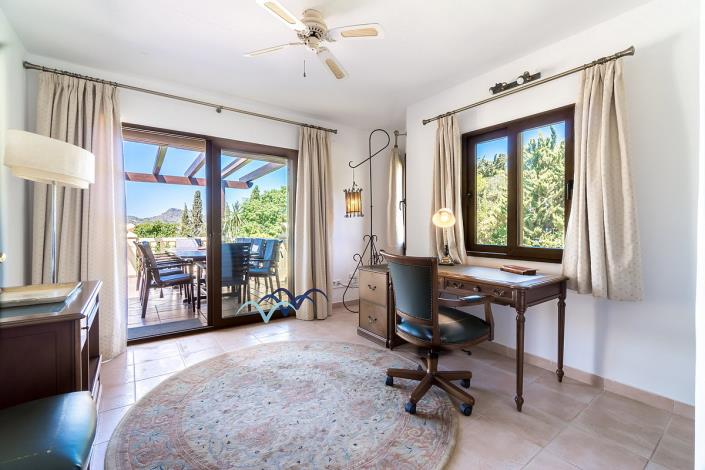 Image No.22-6 Bed Villa / Detached for sale