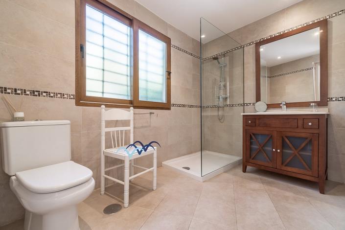 Image No.55-6 Bed Villa / Detached for sale