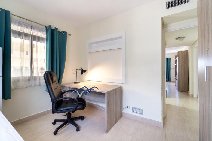 Image No.25-2 Bed Apartment for sale