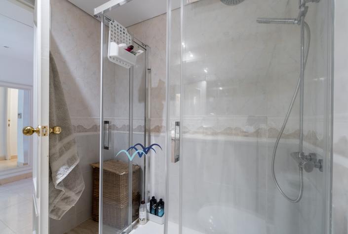 Image No.24-2 Bed Apartment for sale