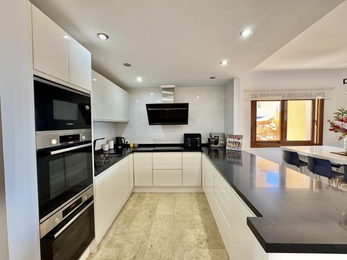 Image No.4-3 Bed Apartment for sale