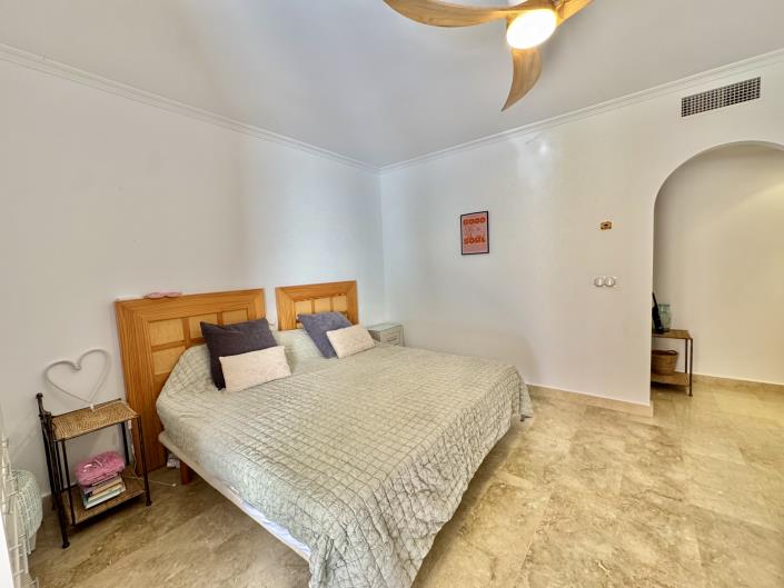 Image No.15-3 Bed Apartment for sale