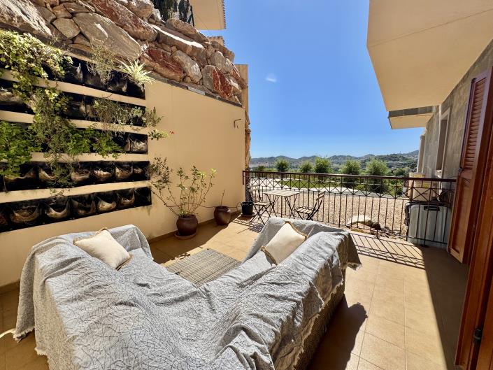 Image No.18-3 Bed Apartment for sale