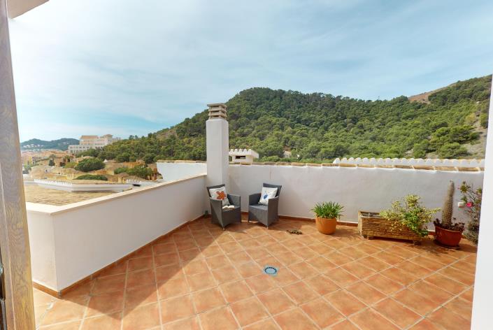 Image No.3-2 Bed Villa / Detached for sale