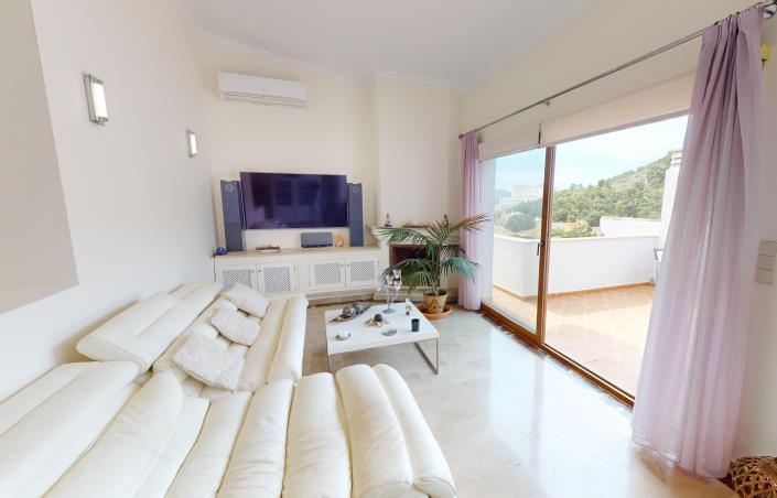 Image No.9-2 Bed Villa / Detached for sale