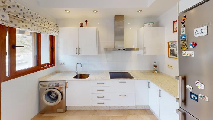 Image No.11-2 Bed Villa / Detached for sale