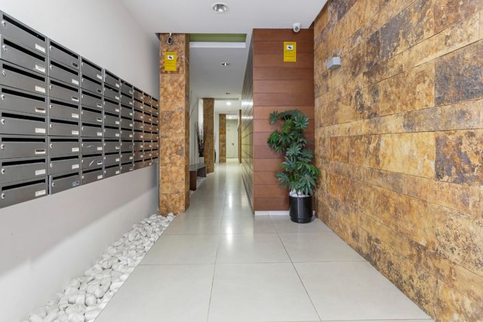 Image No.6-2 Bed Property for sale