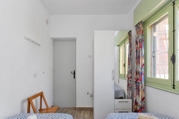 Image No.26-2 Bed Property for sale