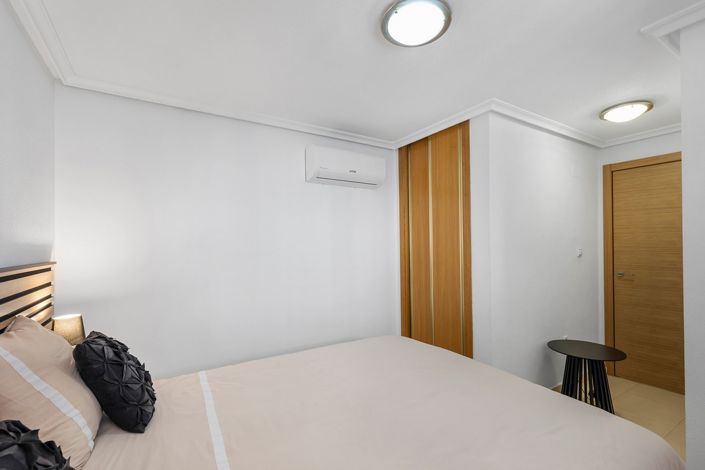 Image No.13-1 Bed Apartment for sale