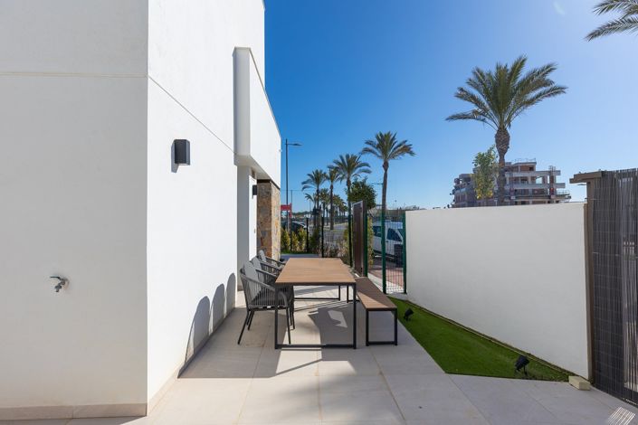 Image No.42-3 Bed Villa for sale