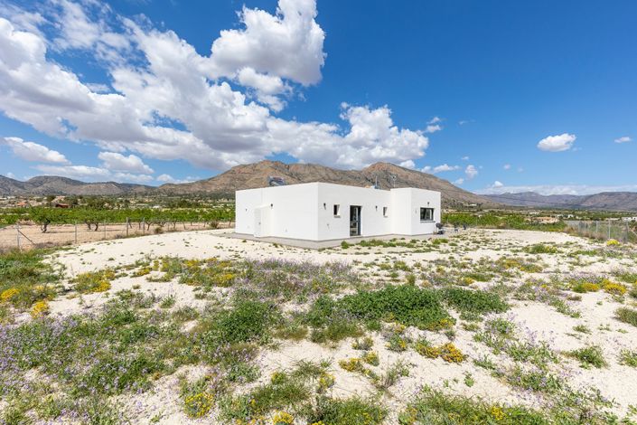 Image No.29-3 Bed Villa for sale