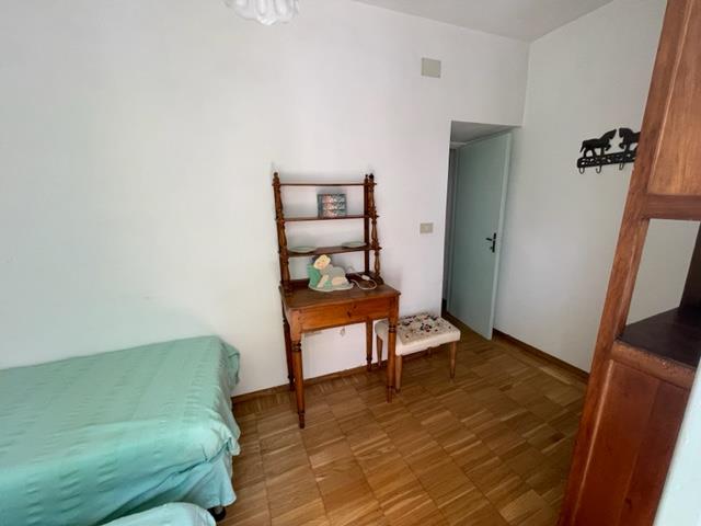 Image No.22-2 Bed Apartment for sale