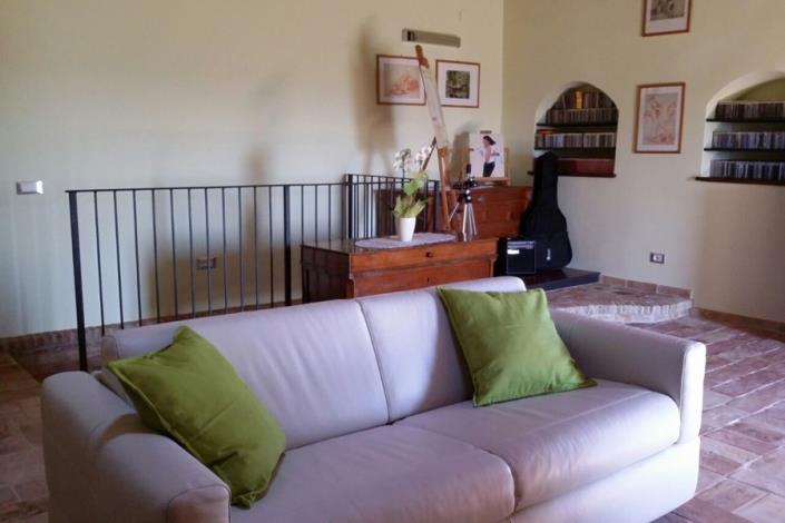 Image No.9-1 Bed Townhouse for sale