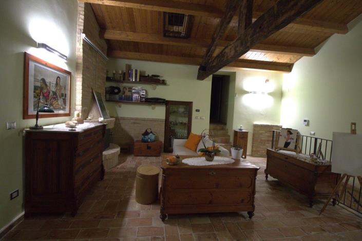 Image No.11-1 Bed Townhouse for sale