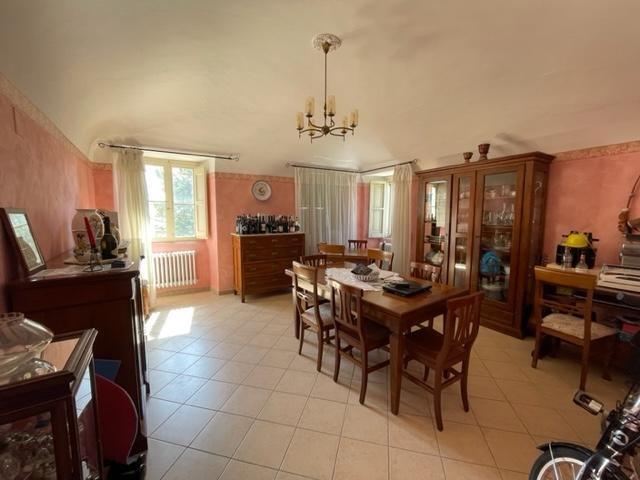 Image No.12-3 Bed Townhouse for sale