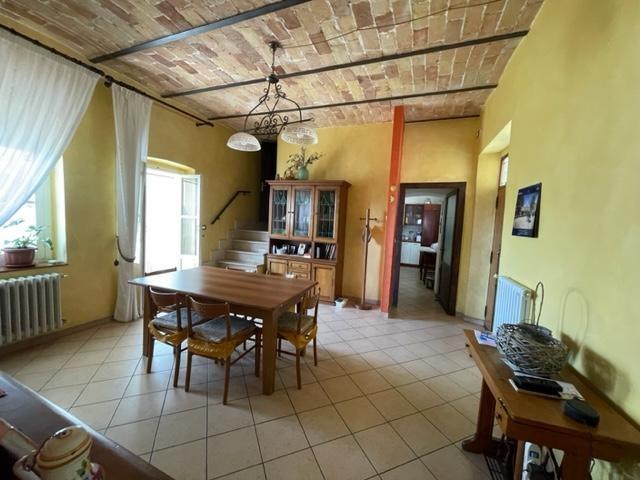 Image No.13-3 Bed Townhouse for sale