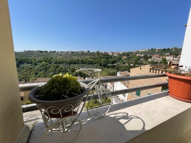 Image No.21-3 Bed Townhouse for sale