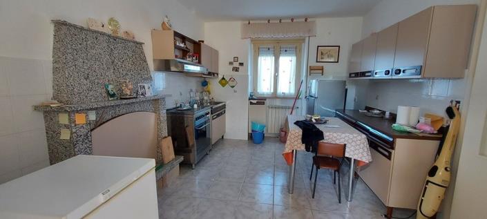 Image No.6-4 Bed Country House for sale