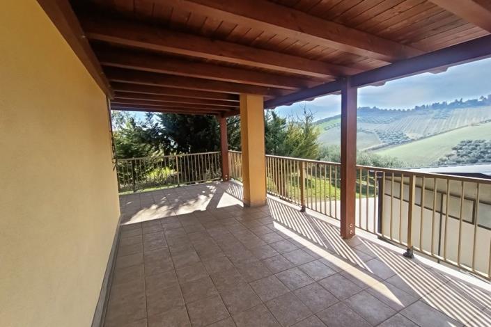 Image No.45-5 Bed Farmhouse for sale